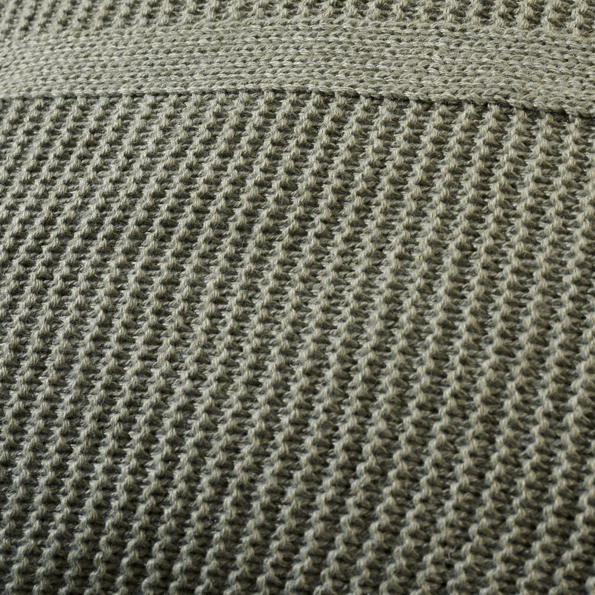 01 16 0177 Porta Travesseiro Tricot Infinite Verde Mescla 003.jpg